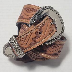 VINTAGE Unknown Label 30" Leather Belt